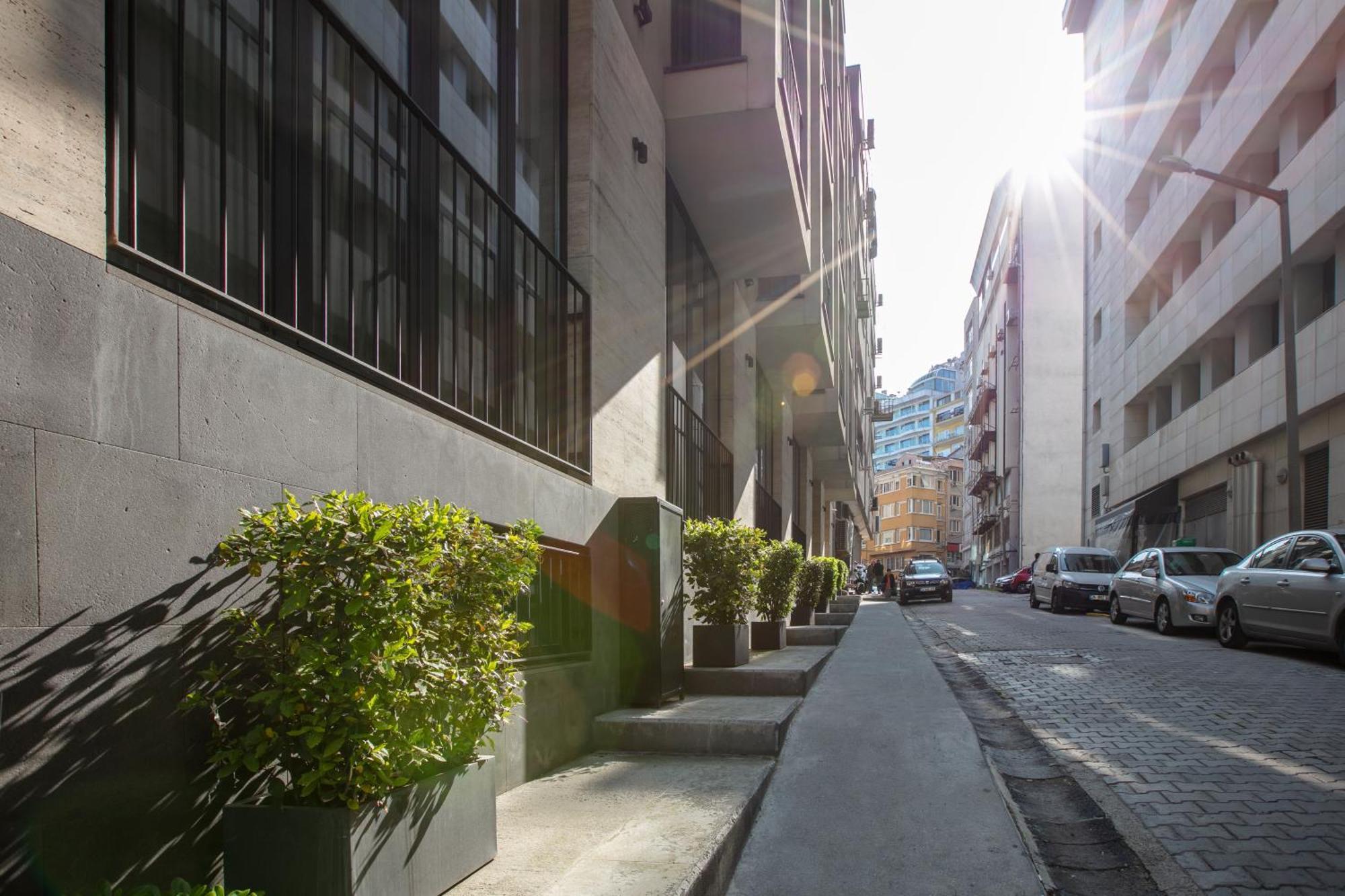 Ando Living - Taksim Gumussuyu Townhouse Aparthotel Istanbul Exterior photo
